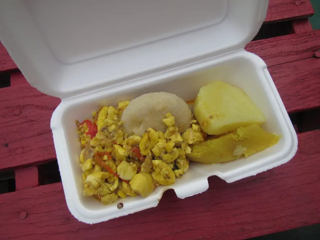 duurzaam-reizen-tips-ackee-saltfish-jamaica