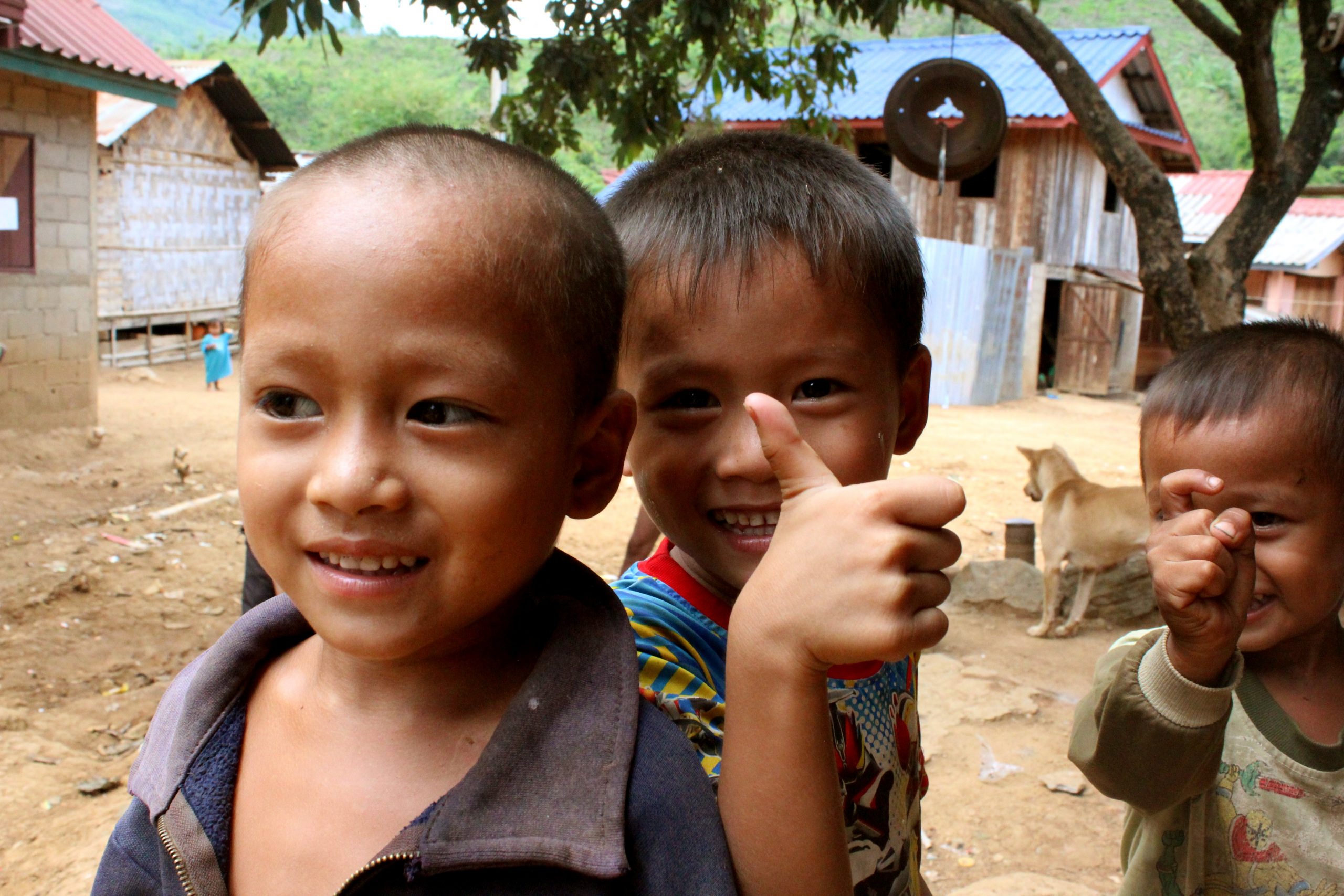 Duurzaam-reizen-tips-kids-Laos