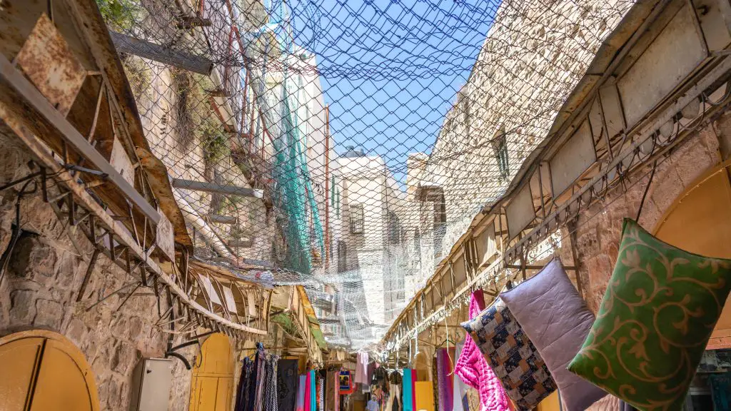 Hebron-dual-narrative-tour