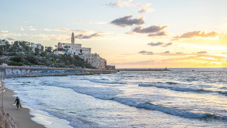 Jaffa-Tel-Aviv-Israel-vanaf-strand