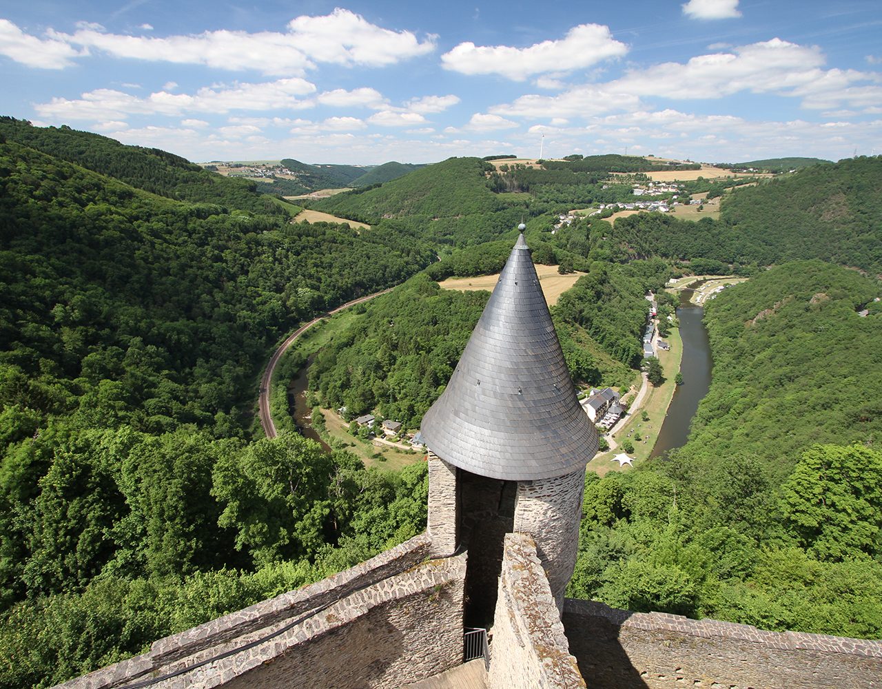 Kasteel-Bourscheid-Luxemburg