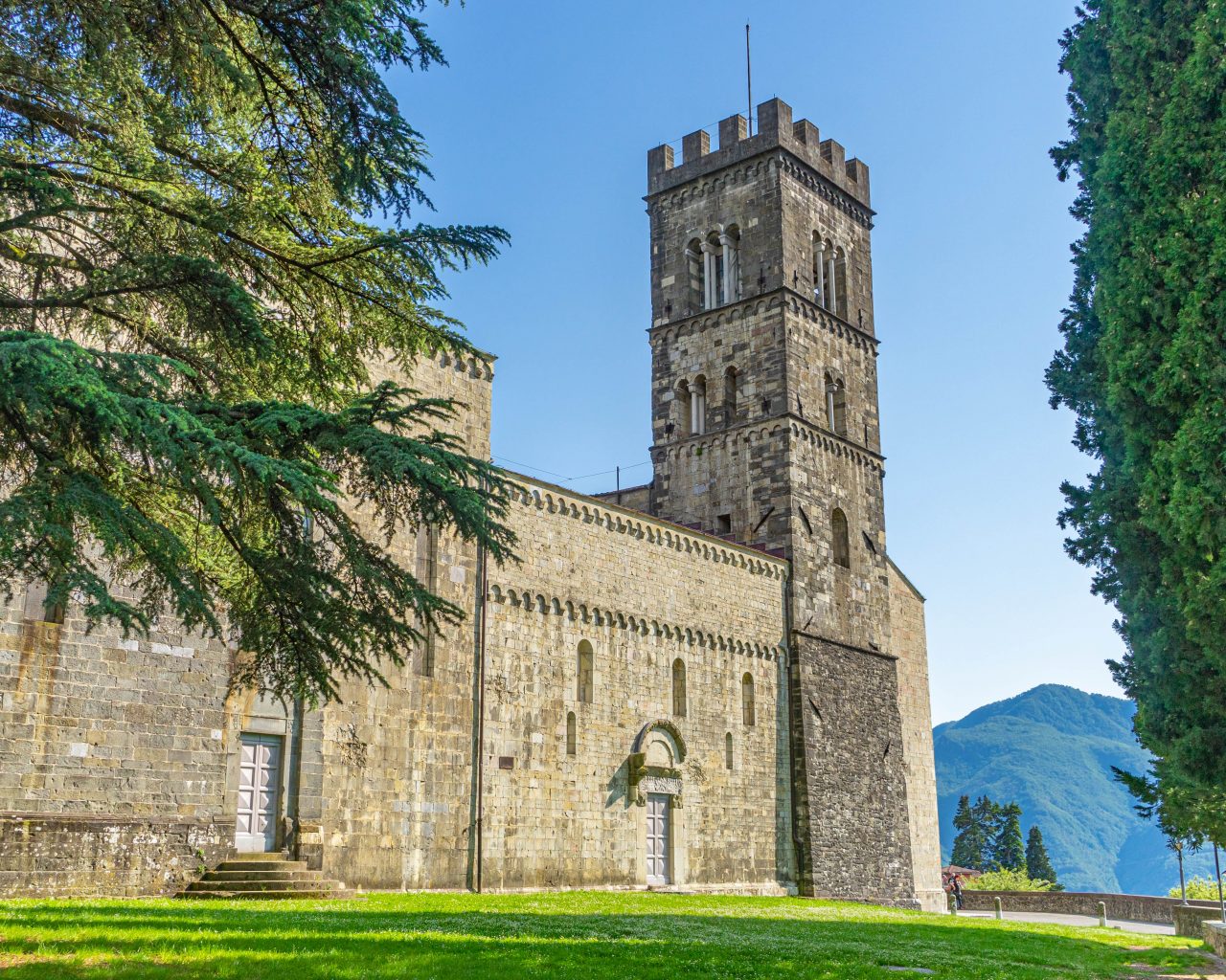 Barga-Italië-kerk