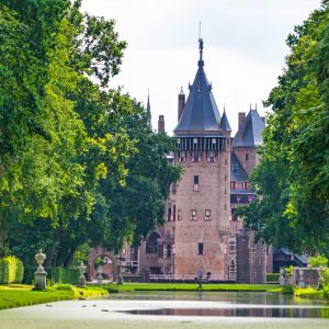 Kasteel-De-Haar-Utrecht-vijver-uitzicht
