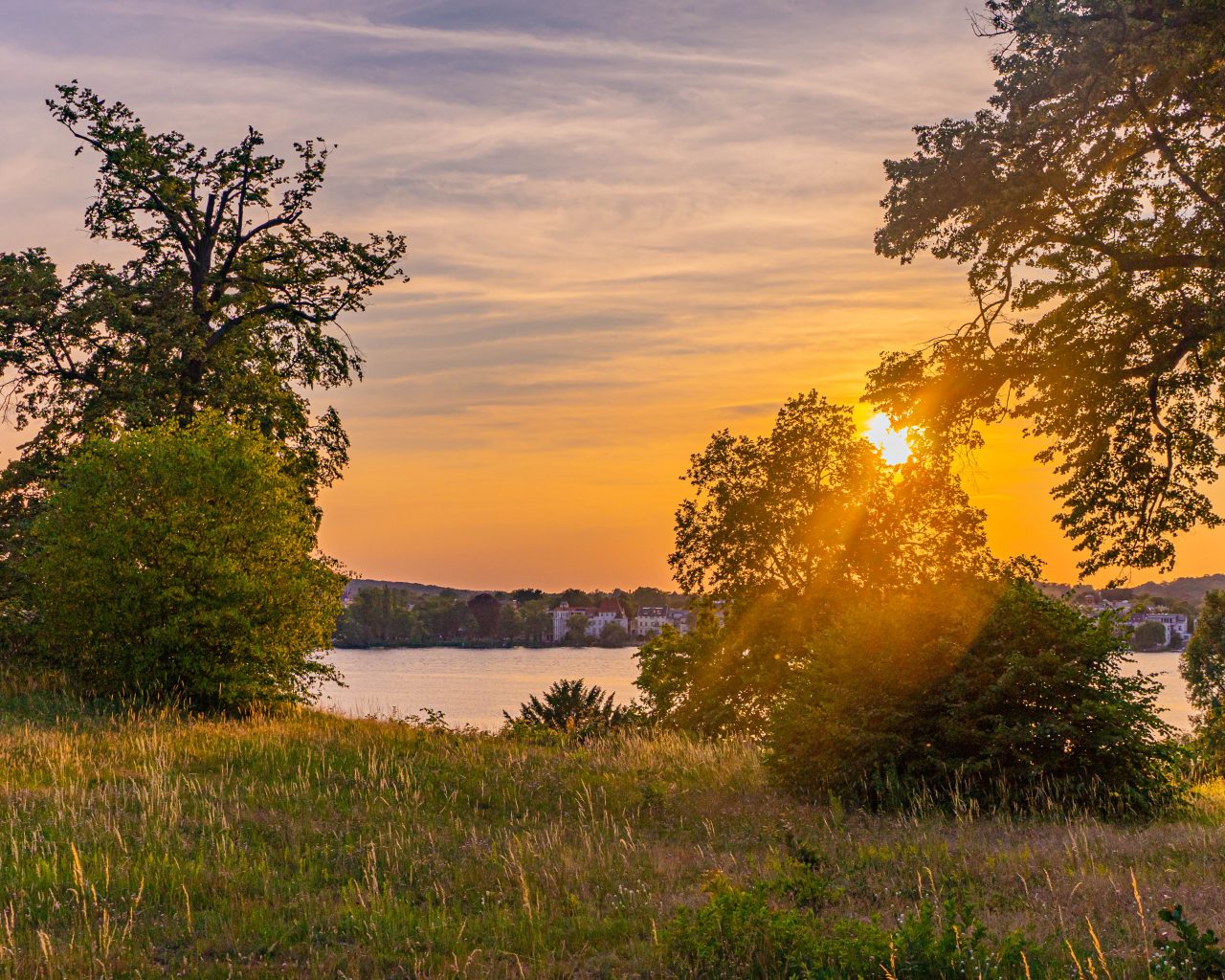 Potsdam-Duitsland-Park-Babelsberg-zonsondergang