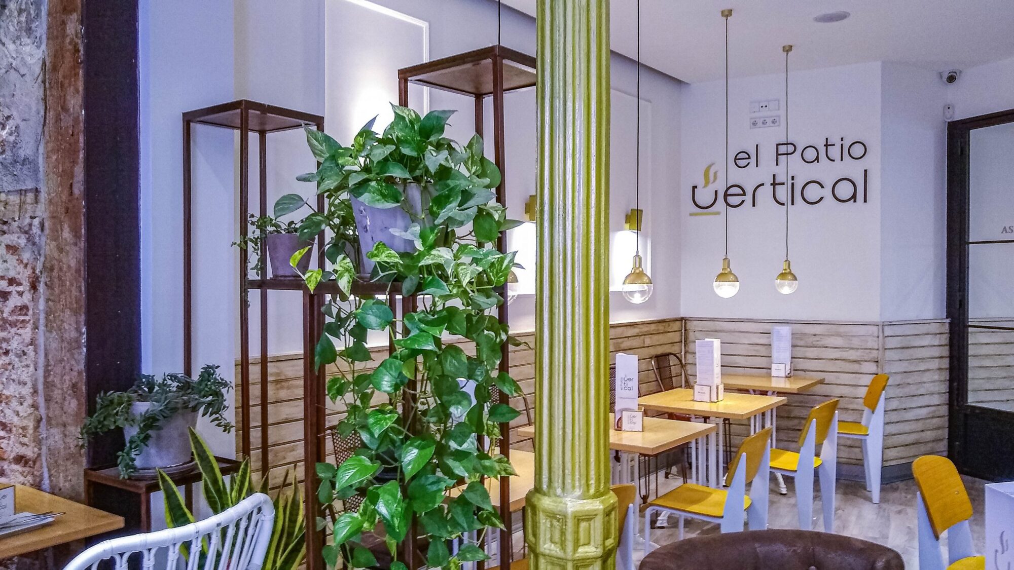 HotspotsMadridElPatioVertical1