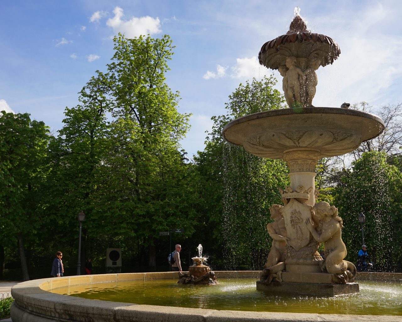 fontein-Retiro-stadspark-Madrid