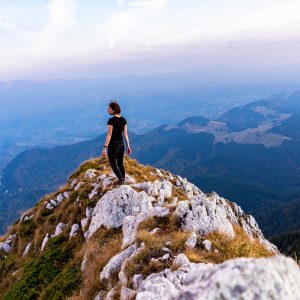 Jessica-uitzicht-Piatra-Craiului-Nationaal-Park