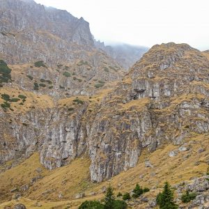Omhoog-wandelen-naar-Omu-Cabana