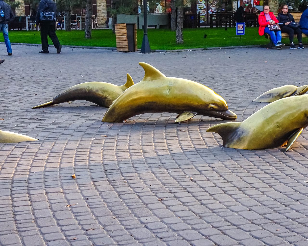 Gouden-dolfijnen-straat-Odessa