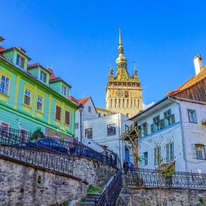 Sighisoara-toren-kleurrijke-huisjes