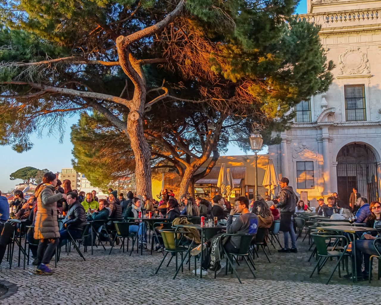 Miradouro-Graca-terras-met-uitzicht-zonsondergang