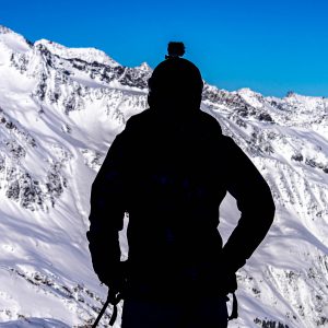 Skier-met-gopro-op-hoofd