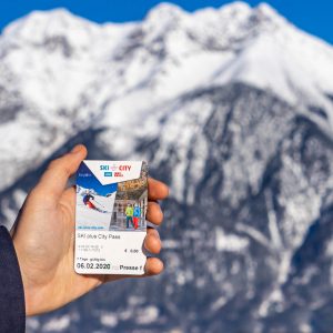 Ski-plus-city-pass-Innsbruck-in-bergen