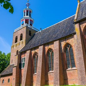 Petruskerk-Pieterburen-tijdens-Pieterpad