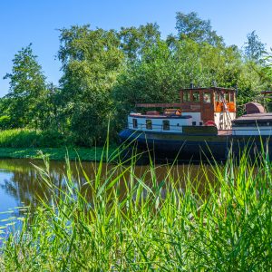Boten-kanaal-buiten-Groningen