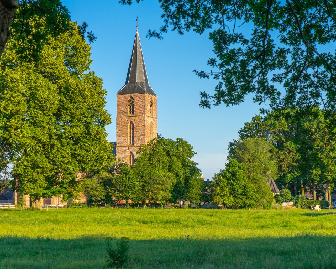 Kerk-Rolde-eindpunt-Pieterpad-etappe-4
