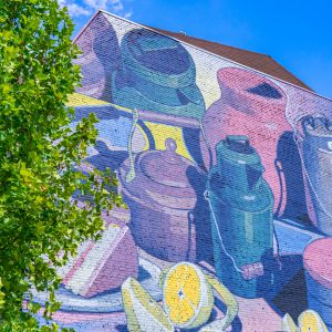 Kleurrijke-potten-en-kruiken-graffiti-Eindhoven