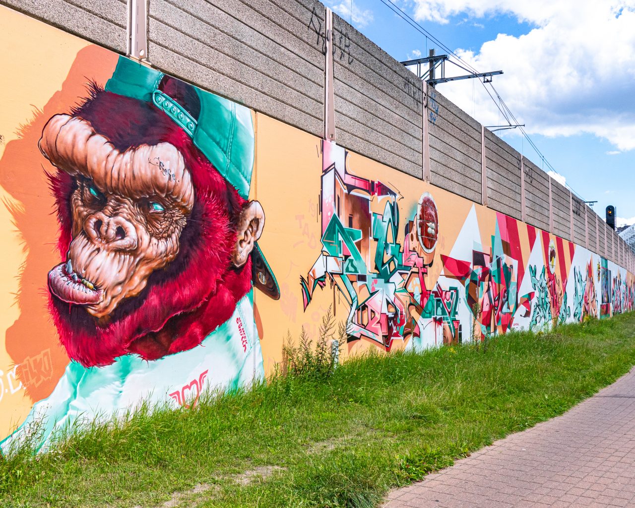 Graffiti-PSV-laan-met-stadion-op-achtergrond