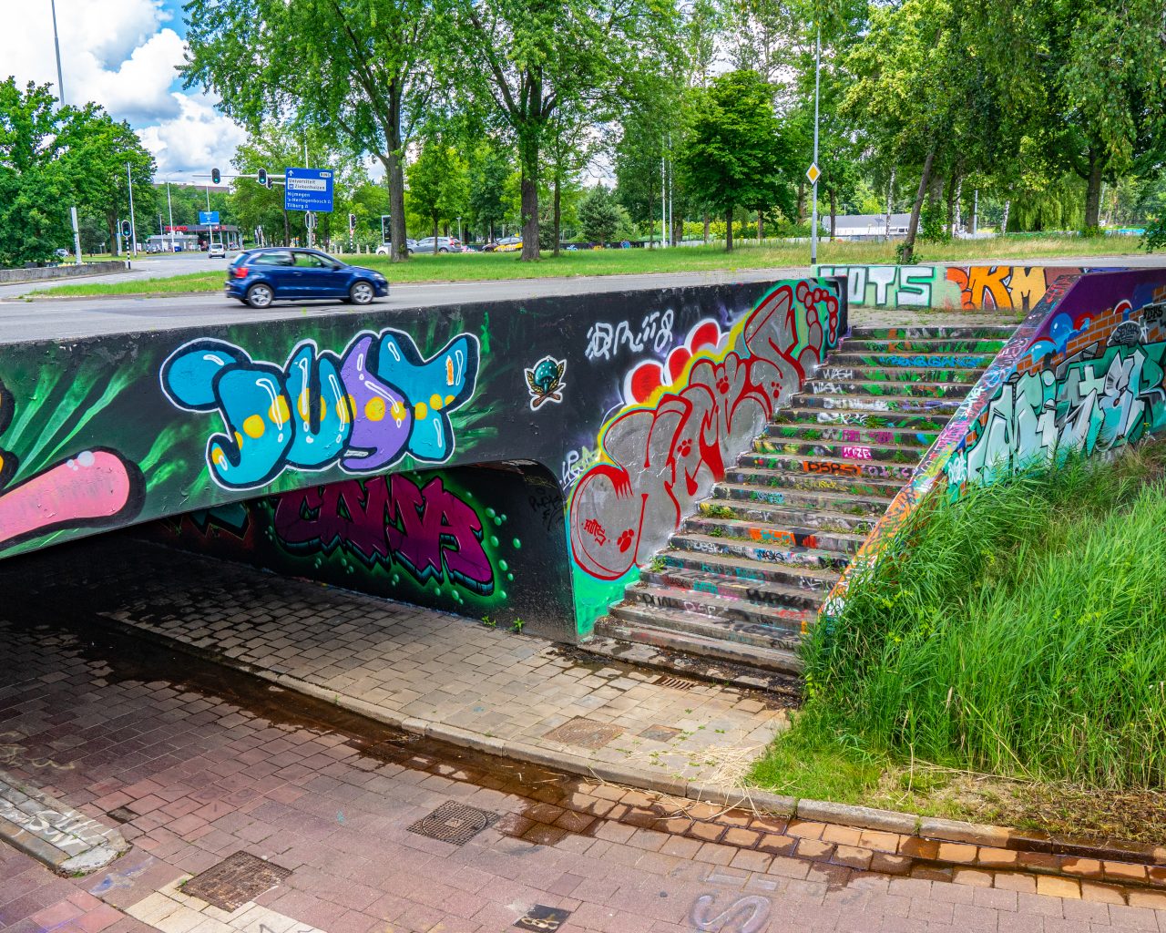 Trap-met-graffiti-bij-Berenkuil-Eindhoven