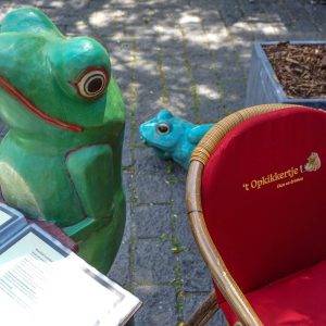 Opkikkertje-Den-Bosch-menukaart-buiten