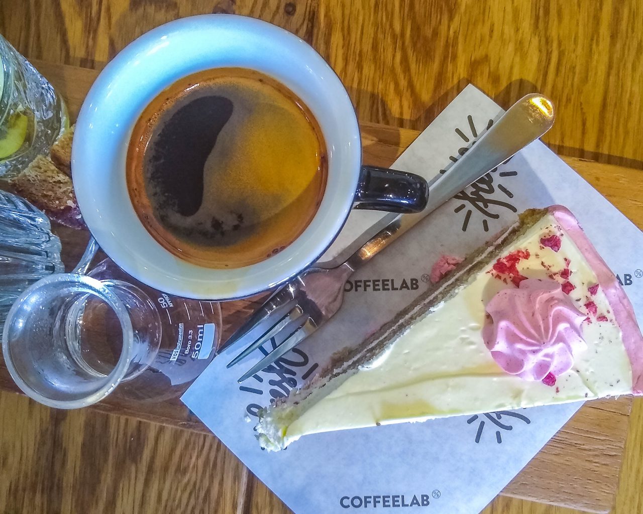 Koffie-en-taartje-Coffeelab-Den-Bosch