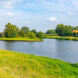 Rivier-de-Vecht-oversteken-tijdens-Pieterpad-etappe-8
