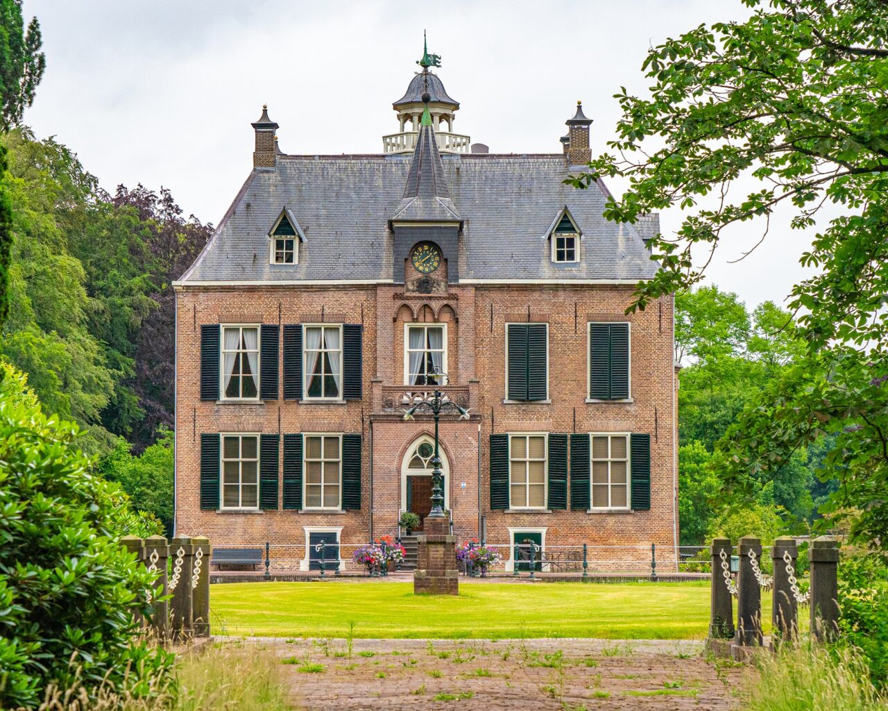 Kasteel-den-Bramel-van-dichtbij