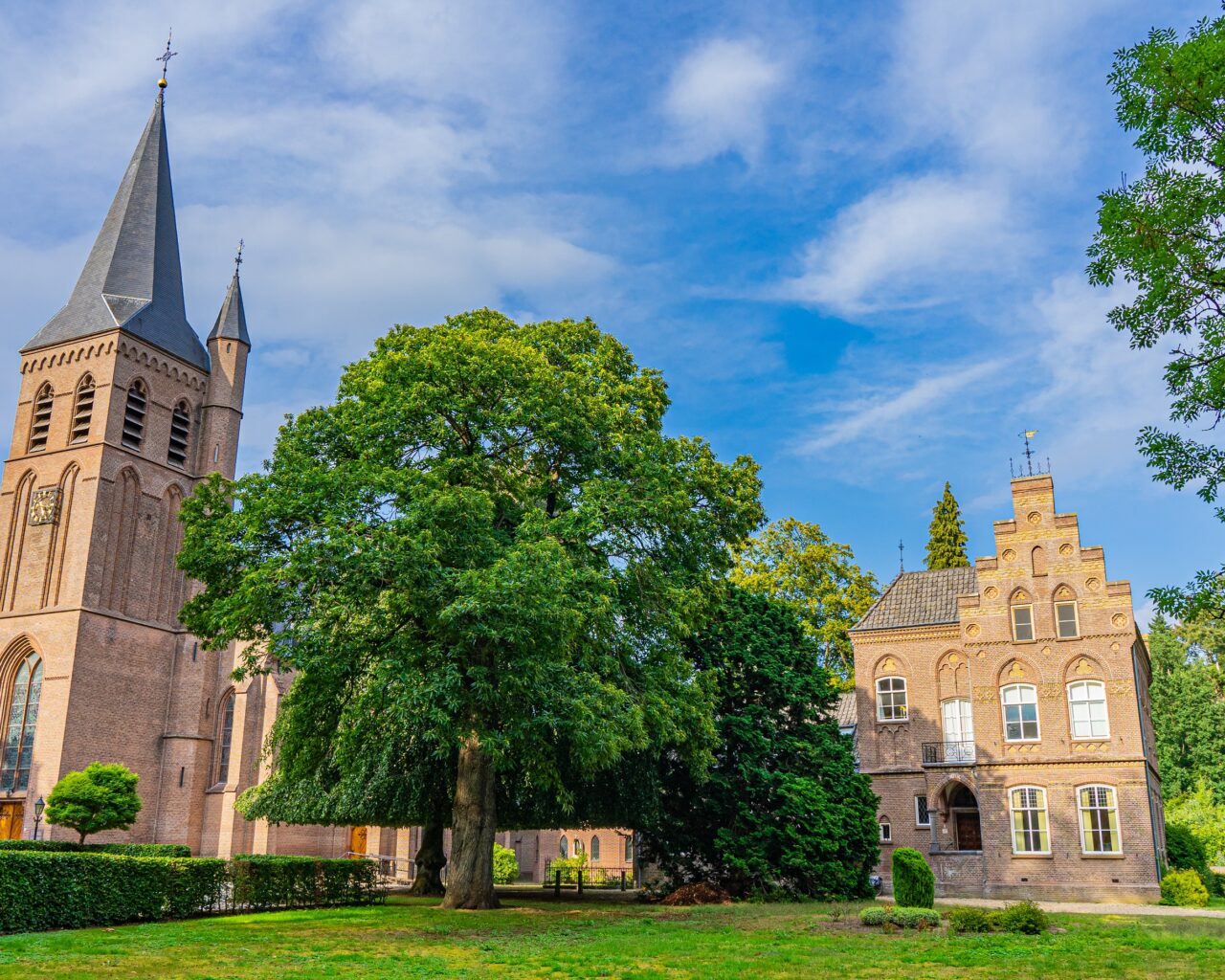 Sint-Willibrorduskerk-bij-Wichmond