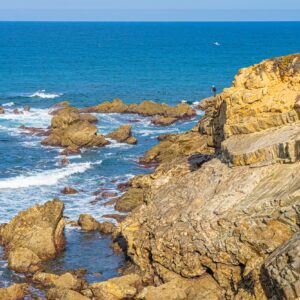 Visser-op-kliffen-Fishermans-Trail-Portugal