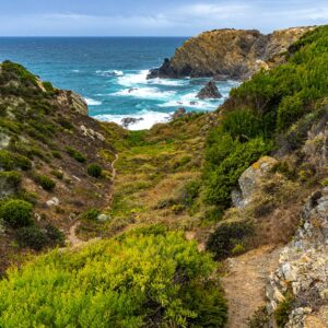 Uitzicht-op-zee-tijdens-fisherman's-trail-portugal