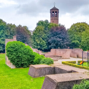 Kasteelruines-Heusden-vestingstad-wandeltochten-brabant