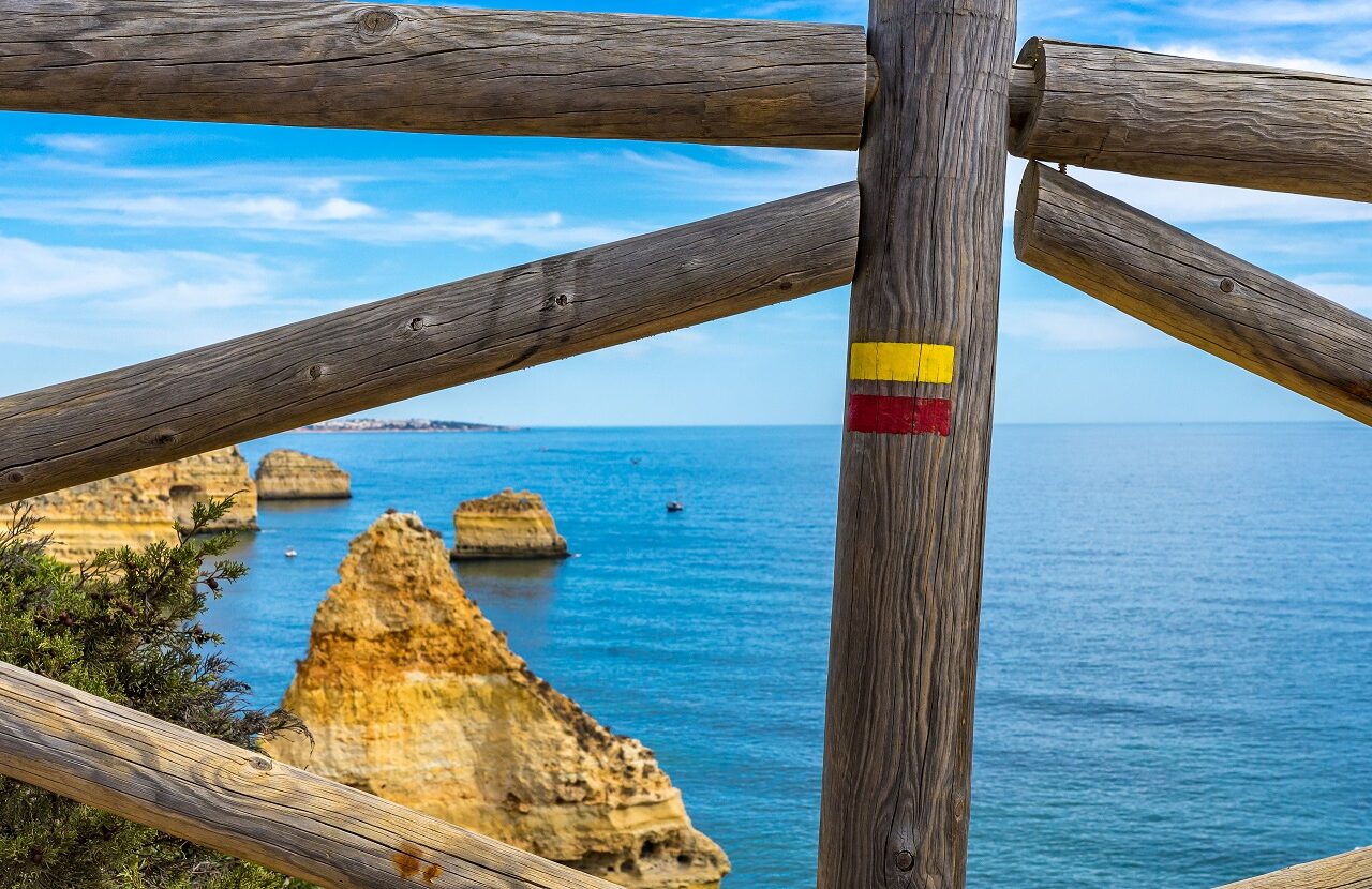 Markering-geel-rood-Seven-Hanging-Valleys-Trail-Algarve