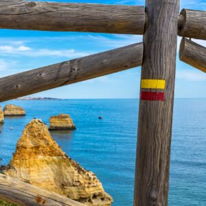Markering-geel-rood-Seven-Hanging-Valleys-Trail-Algarve