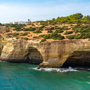 grotten-Algarve-portugal-tijdens-wandelen
