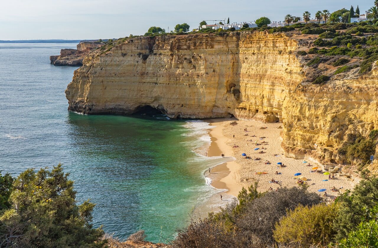 Strand-tijdens-wandeling-Algarve