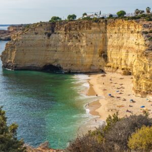 Strand-tijdens-wandeling-Algarve