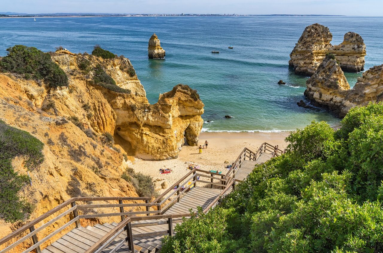 praia-do-camilho-lagos-algarve