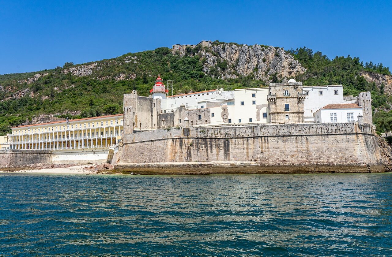 Fort-langs-kust-Arrabida-Setubal