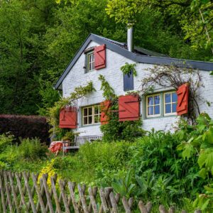 Fotogeniek-huisje-langs-wandelroute