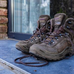 Wandelschoenen-bij-de-deur