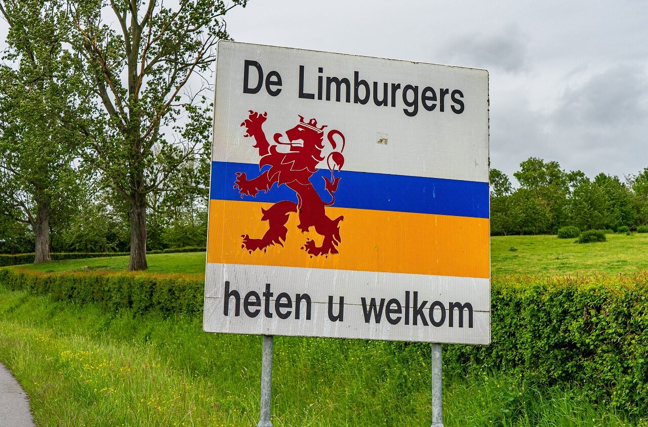 Bord-De-Limburgers-Heten-U-Welkom