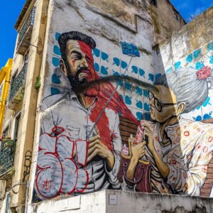 street-art-stadswandeling-in-Lissabon