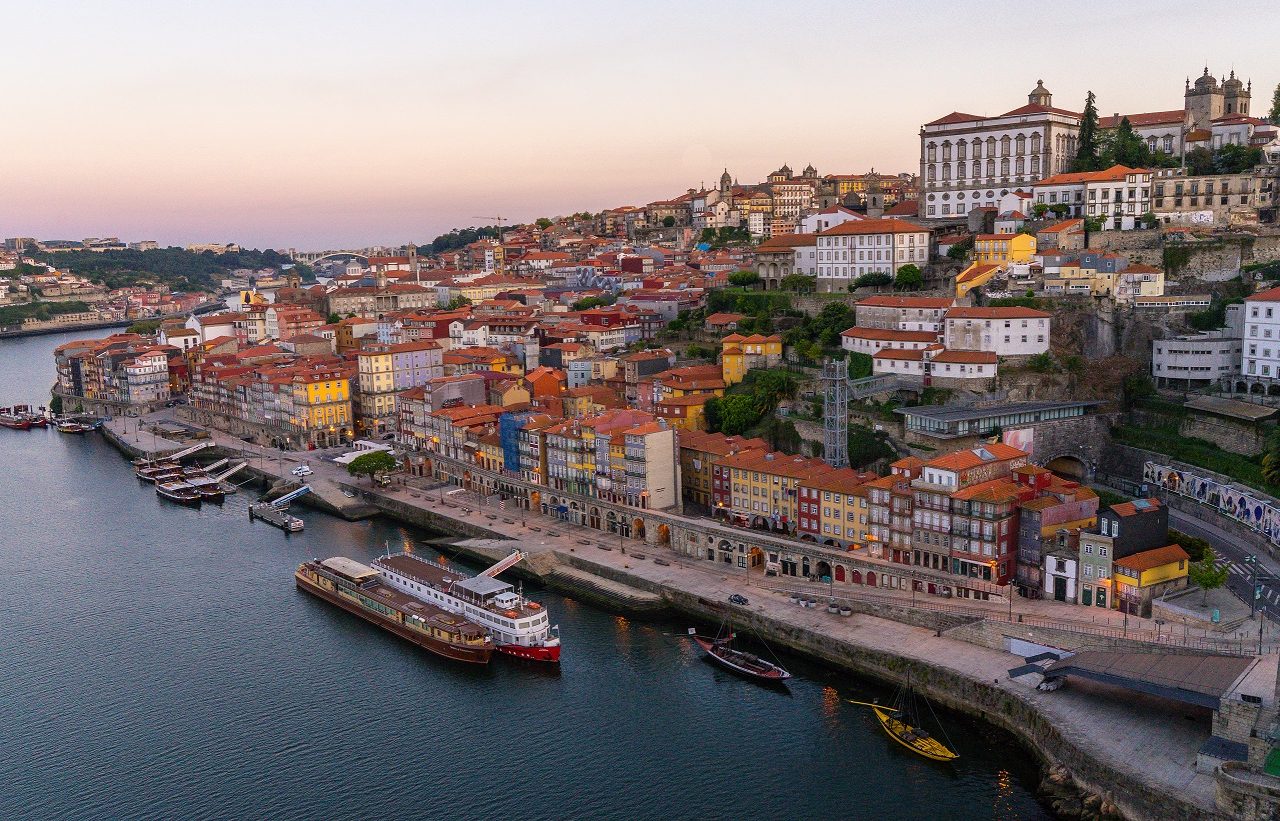 Zonsopkomst-vanaf-Ponte-Luis-I-Porto