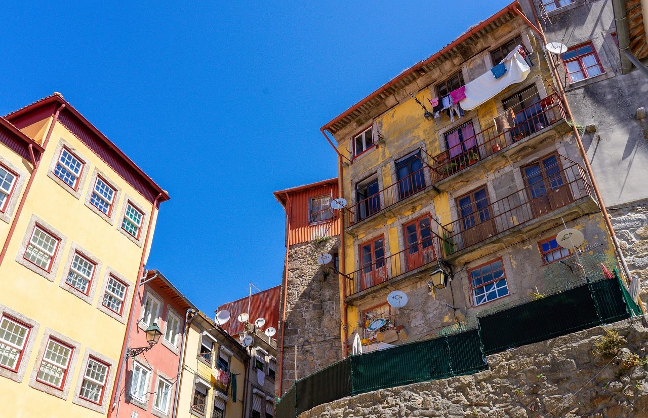 Kleurrijke-gebouwen-Ribeira-Porto