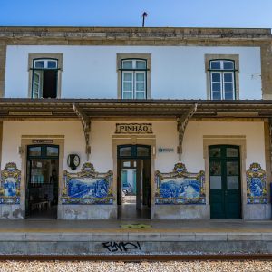 Treinstation-Pinhao-in-Douro-vallei