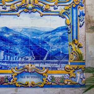 Azulejos-tegeltjes-op-treinstation-Pinhao