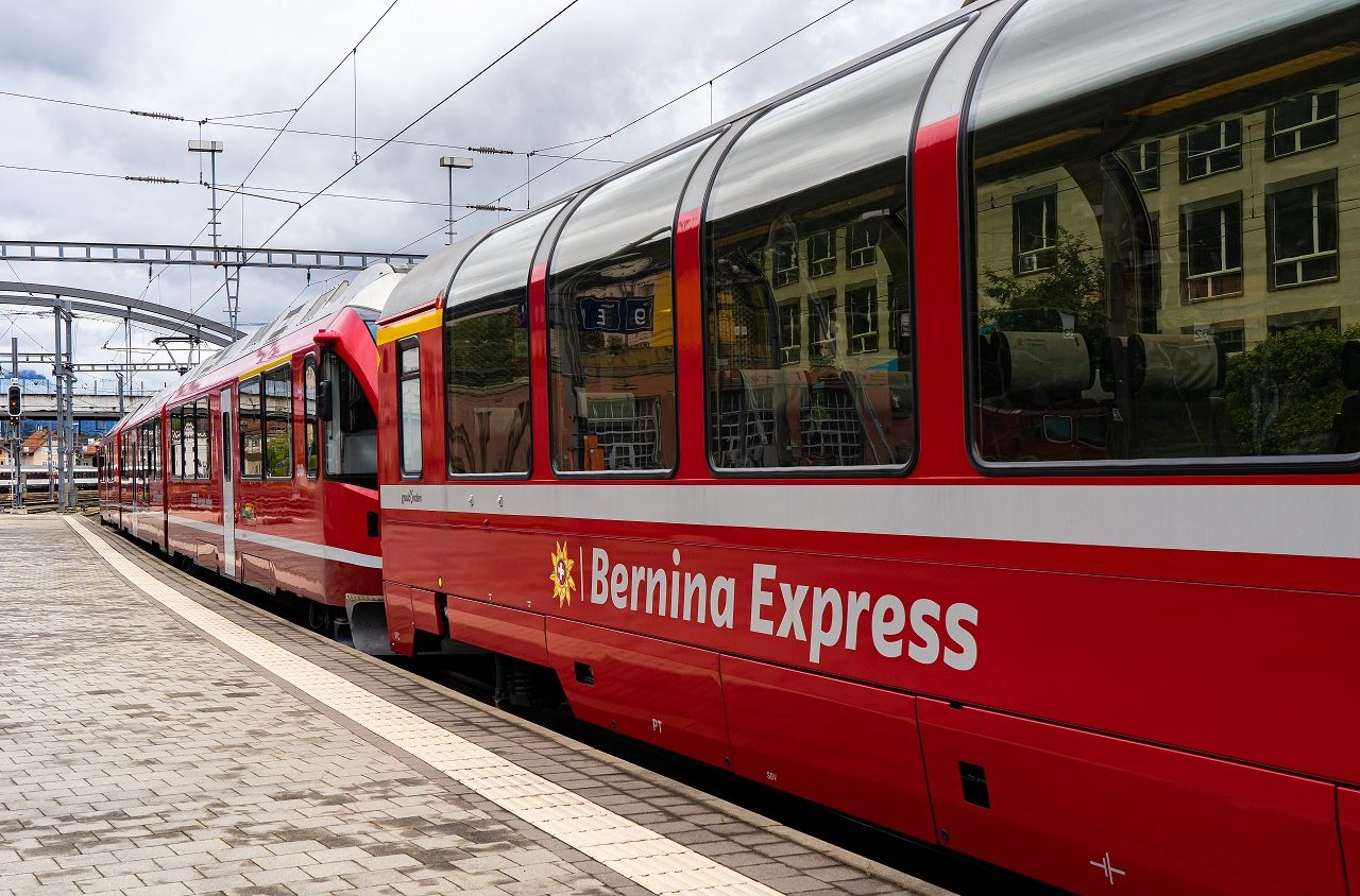Panorama-ramen-van-Bernina-Express