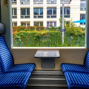 Stoelen-in-reguliere-cabine-Bernina-Express