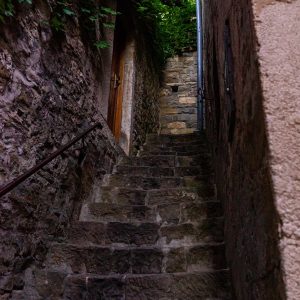 Steil-wandelpad-in-piran-slovenie