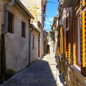 nauw-straatjes-Koper-slovenie